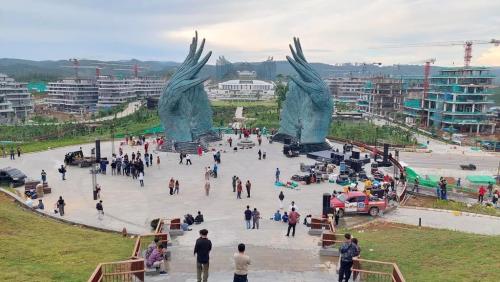 53fffc50-8596-4a9e-b26b-70501536368d (1)