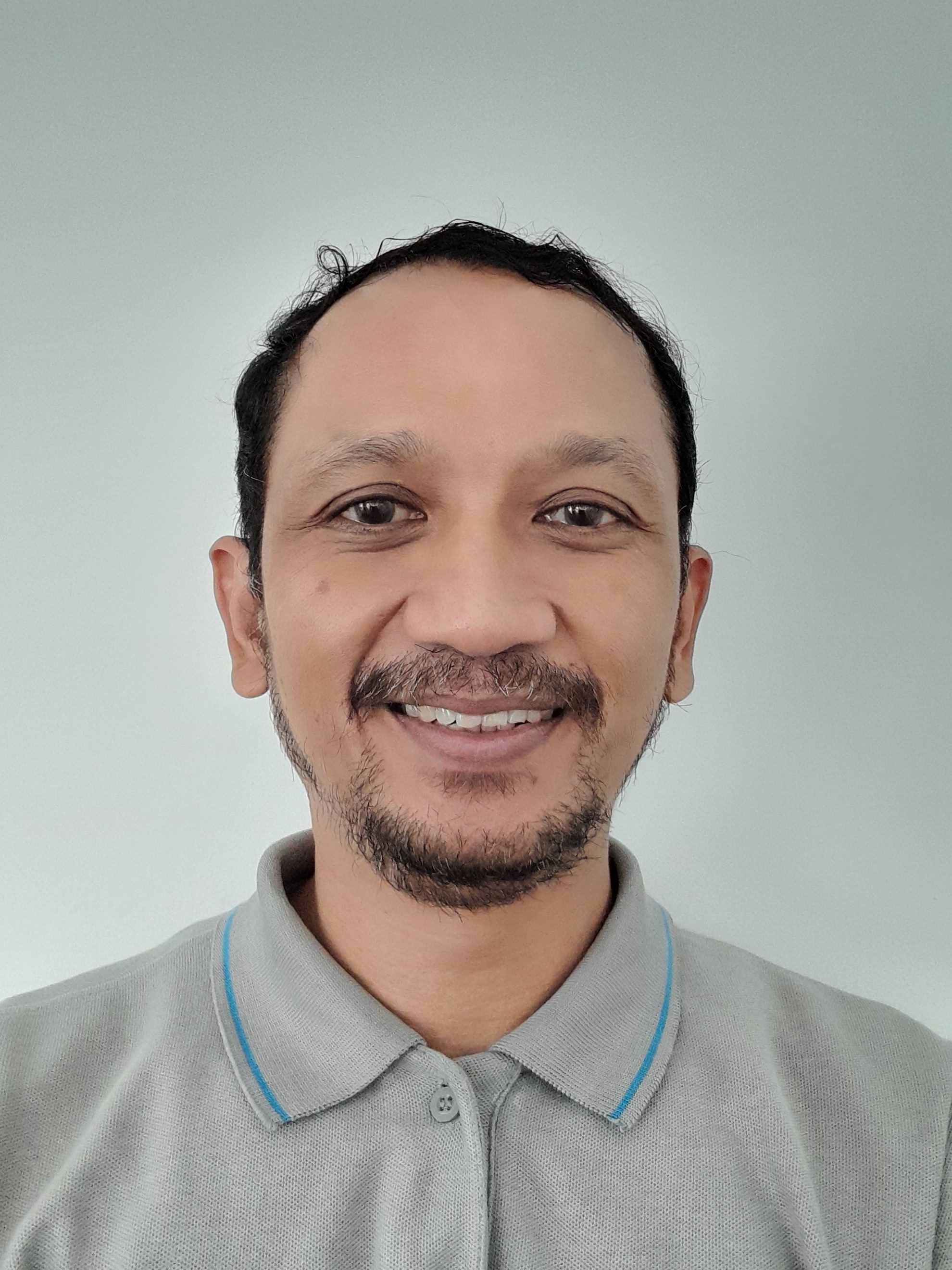 yani cahayadi ST